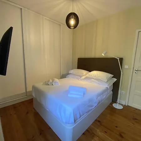 Apartmán T2 Alvalade Em 3 Pessoas *